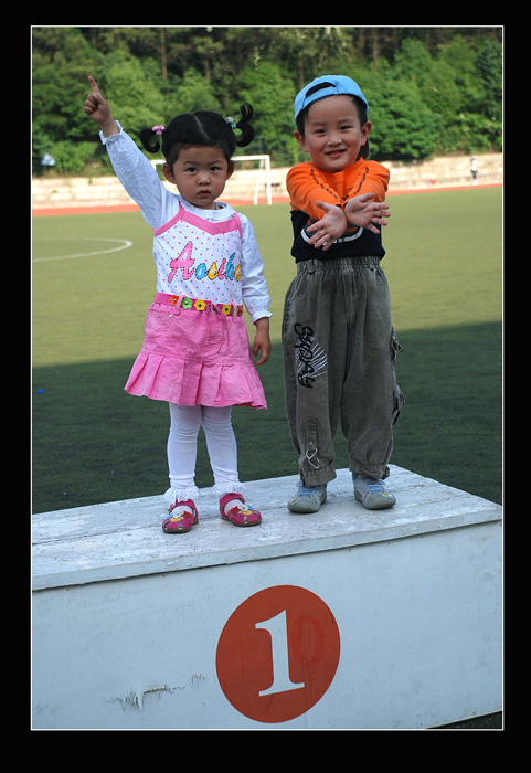 �о��˻���ί����ھٰ조�׵��Ӿ�����������Ӱ����������