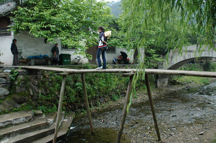 [ԭ��]�Ƴ�����  ���߱��ģ�8���ڼ�Ϫ������