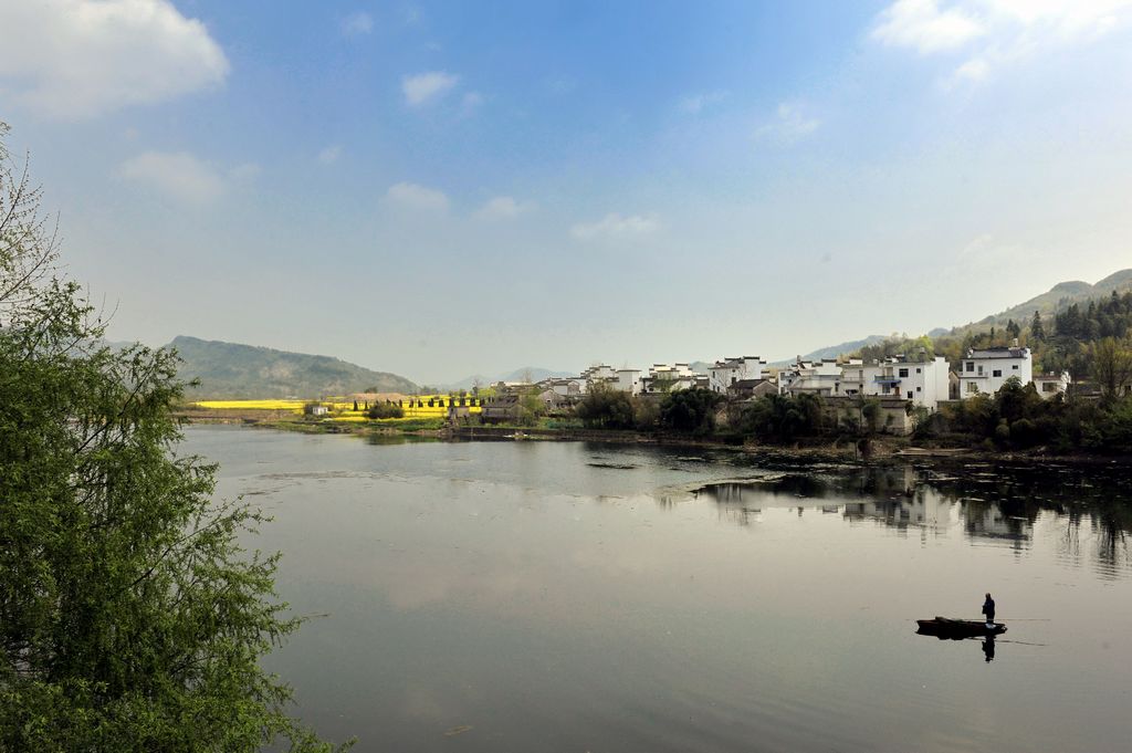 .��2011��������ɽ�·�⡿ 182k.jpg