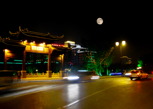 ���Ŷ�ҹɫ����Ƽ�� .JPG