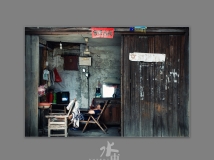 �������